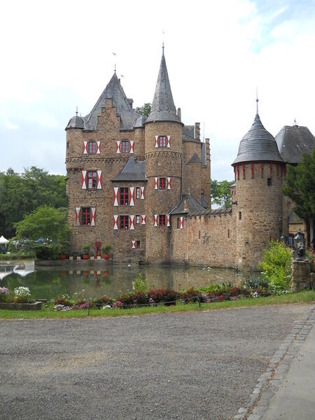 Burg Satzvey